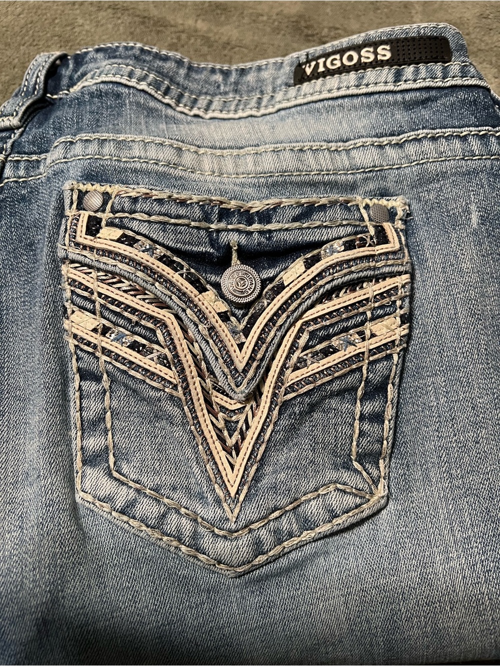 Vigoss Women's Light Blue Jeans with Cream Embroidered Back Pocket